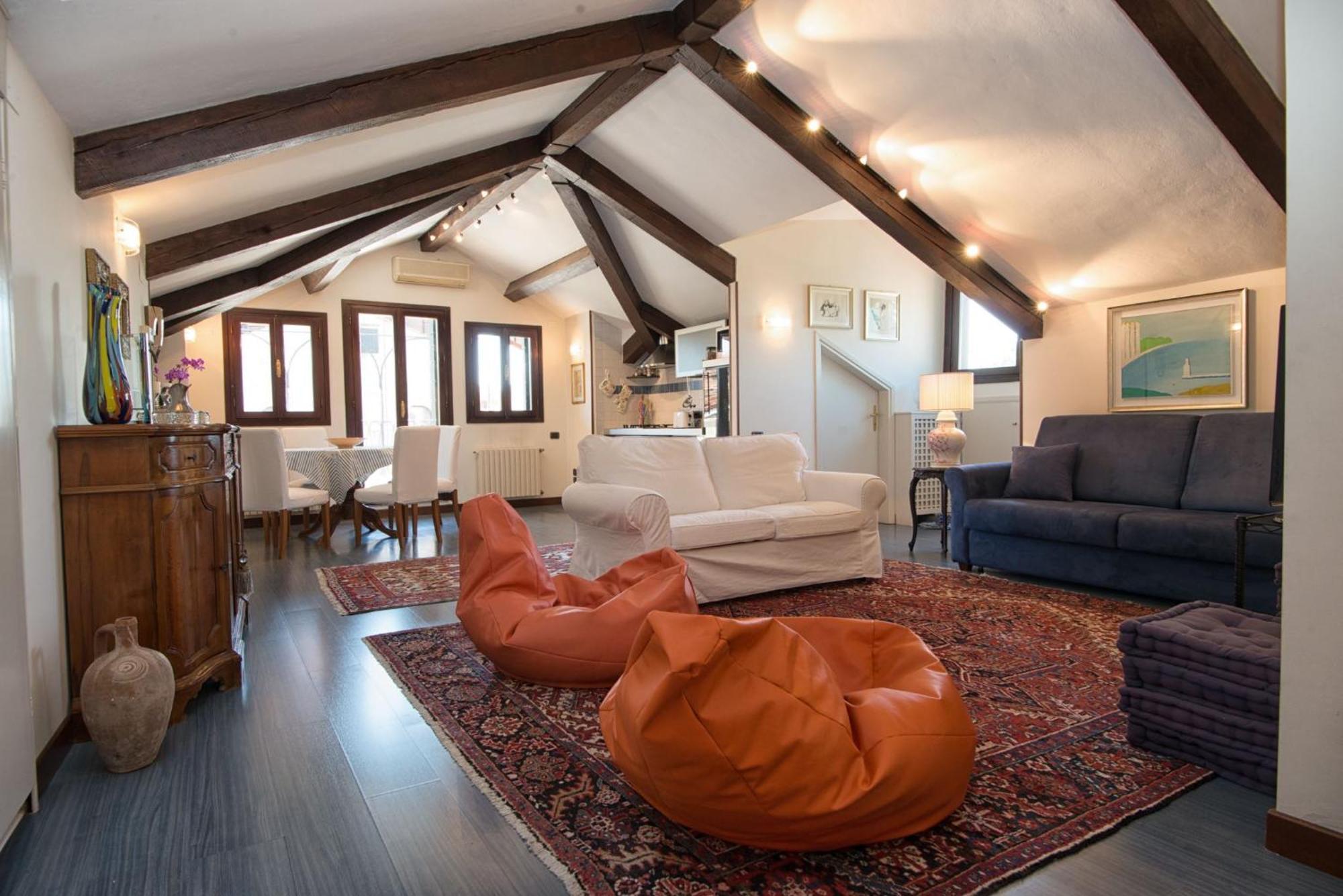 Ca Moro - Elegant With Private Terrace Appartamento