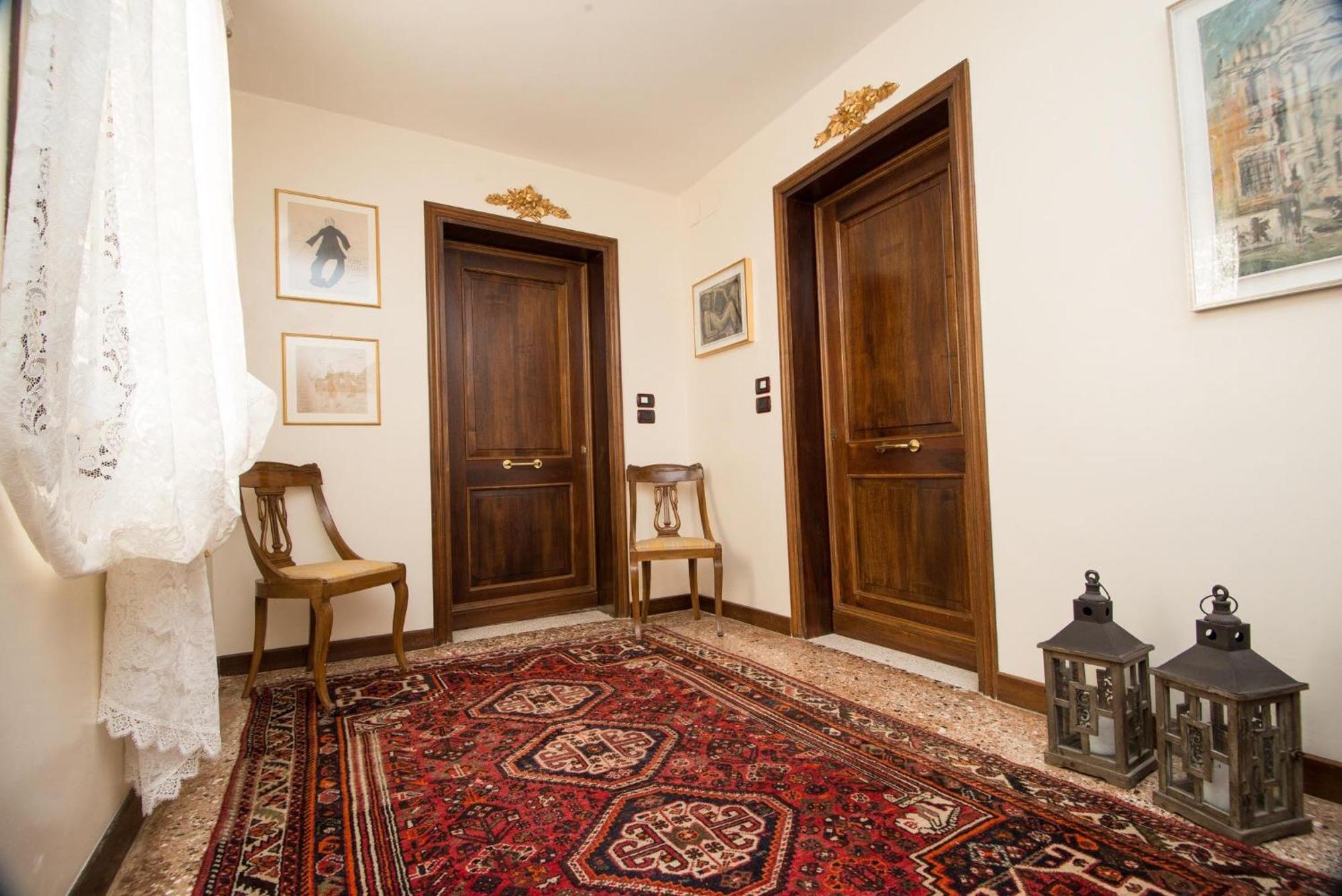 Ca Moro - Elegant With Private Terrace Appartamento *